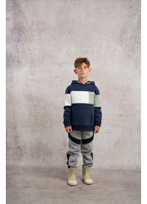 Σετ φόρμας never defeat Hashtag